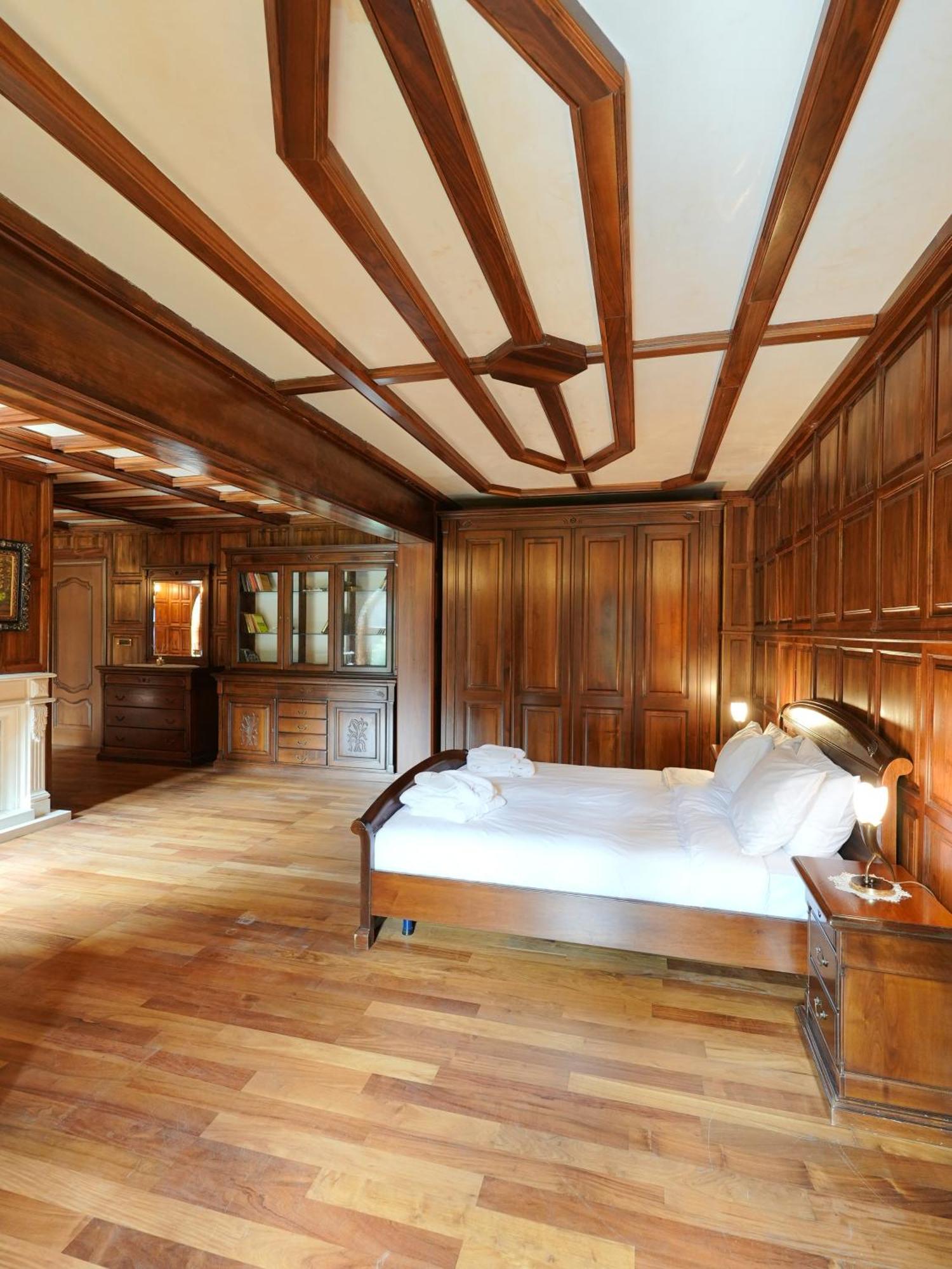 The Castle - Your Unique Way Of Retreat Borowec Zewnętrze zdjęcie