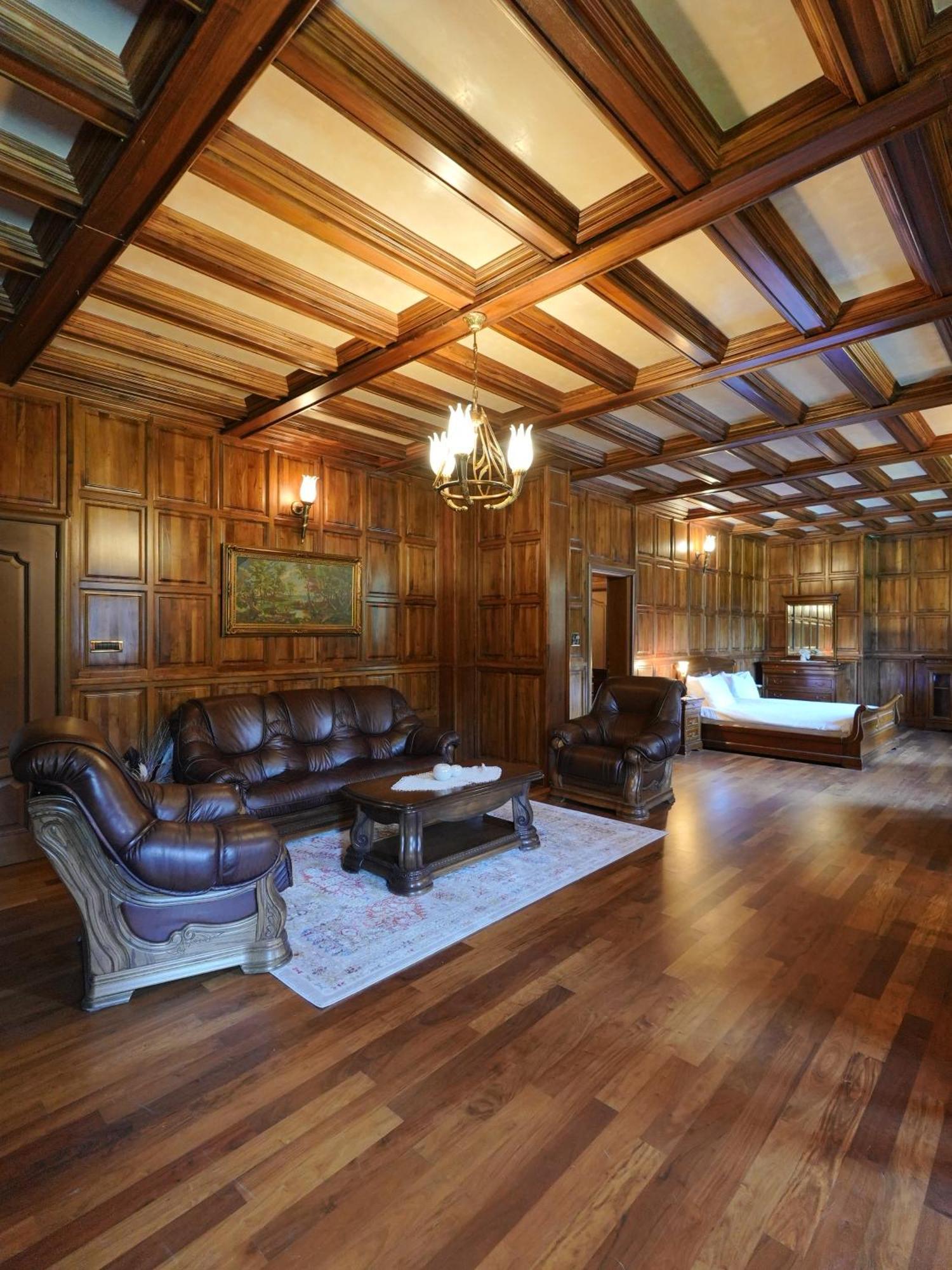 The Castle - Your Unique Way Of Retreat Borowec Zewnętrze zdjęcie