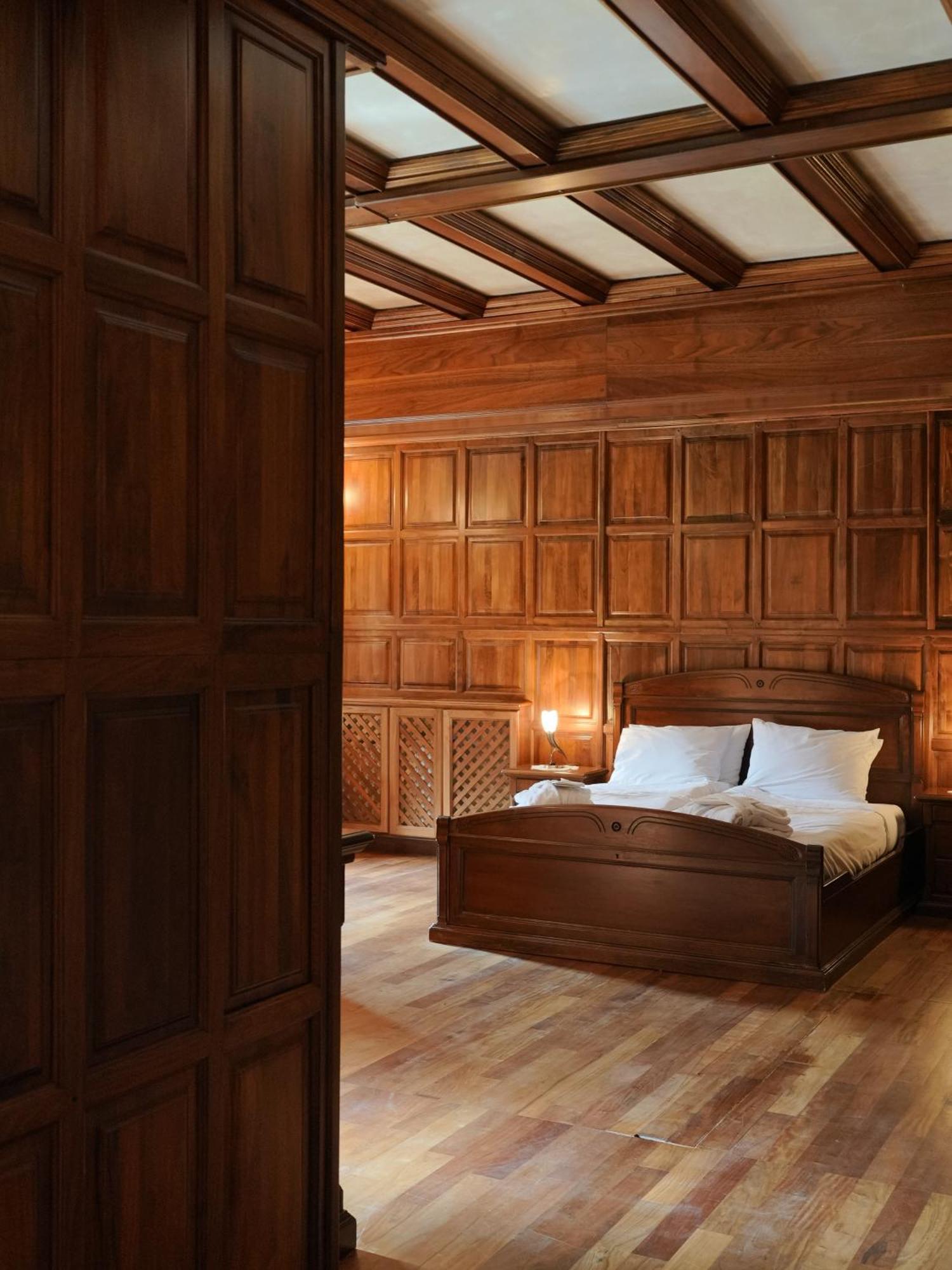 The Castle - Your Unique Way Of Retreat Borowec Zewnętrze zdjęcie